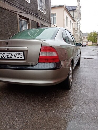 Opel Vectra 1996, 314,000 km - 2.0 l - Sumqayıt