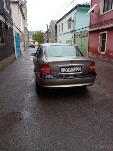 Opel Vectra 1996, 314,000 km - 2.0 l - Sumqayıt