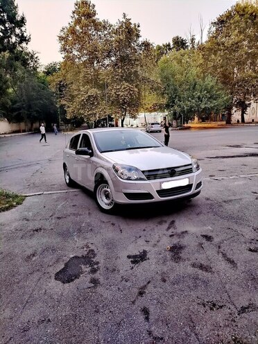 Opel Astra 2004, 251,000 km - 1.4 l - Mingəçevir