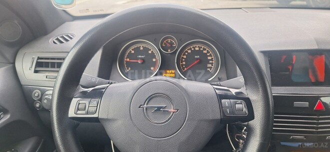 Opel Astra 2006, 240,000 km - 1.3 l - Bakı