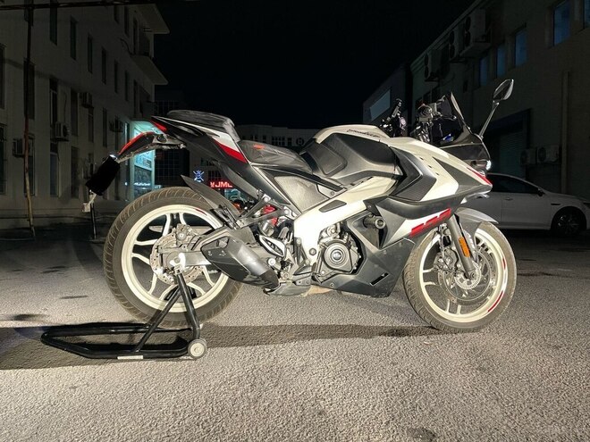 Bajaj Pulsar RS 200 2023, 25,000 km - 0.2 l - Bakı