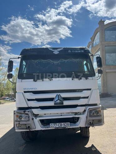 HOWO Sinotruk 2012, 255,000 km - 9.7 l - Qazax
