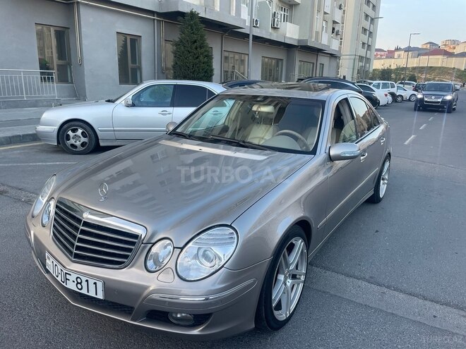 Mercedes E 320 2003, 306,000 km - 3.2 l - Bakı