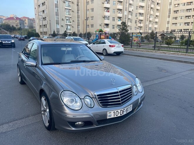 Mercedes E 320 2003, 306,000 km - 3.2 l - Bakı