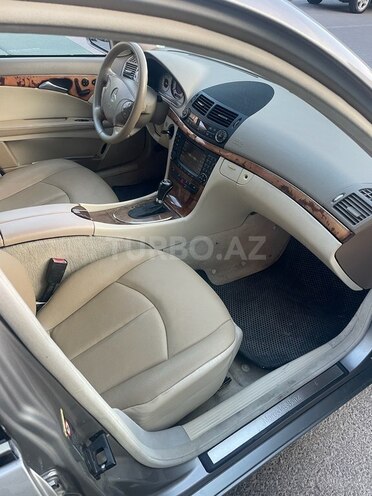 Mercedes E 320 2003, 306,000 km - 3.2 l - Bakı
