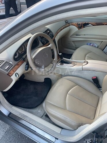 Mercedes E 320 2003, 306,000 km - 3.2 l - Bakı