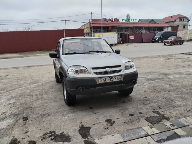 Chevrolet Niva 2014, 103,000 km - 1.7 l - Quba