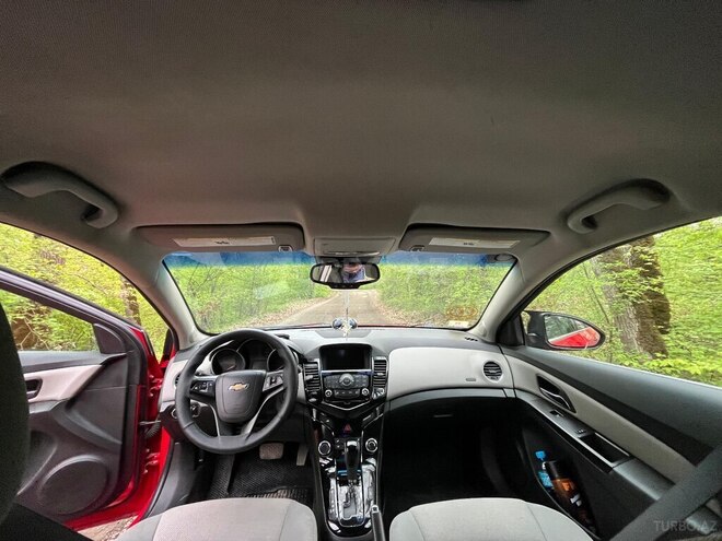 Chevrolet Cruze 2015, 290,000 km - 1.4 l - Quba