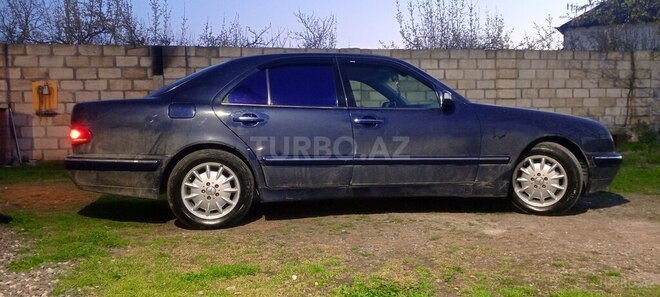 Mercedes C 220 d 2000, 385,000 km - 2.2 л - Xaçmaz