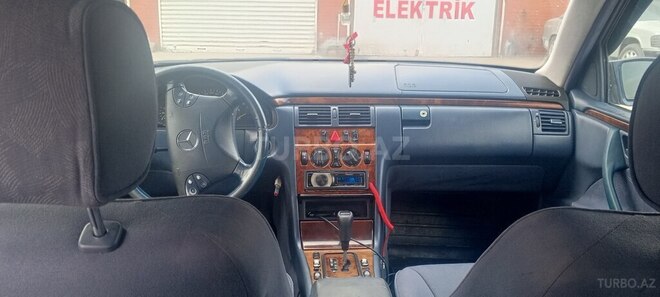 Mercedes C 220 d 2000, 385,000 km - 2.2 л - Xaçmaz