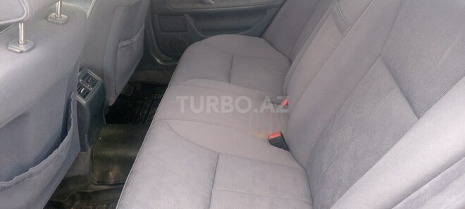 Mercedes C 220 d 2000, 385,000 km - 2.2 л - Xaçmaz
