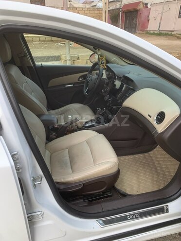 Chevrolet Cruze-6