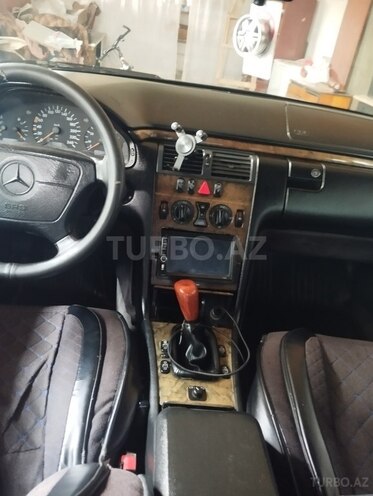 Mercedes E 230 1996, 47,543 km - 2.3 л - Balakən