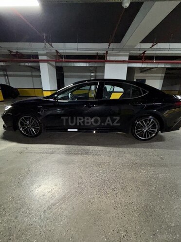 Toyota Camry-11