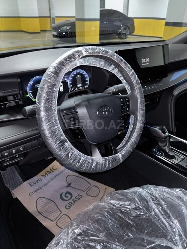 Toyota Camry-7