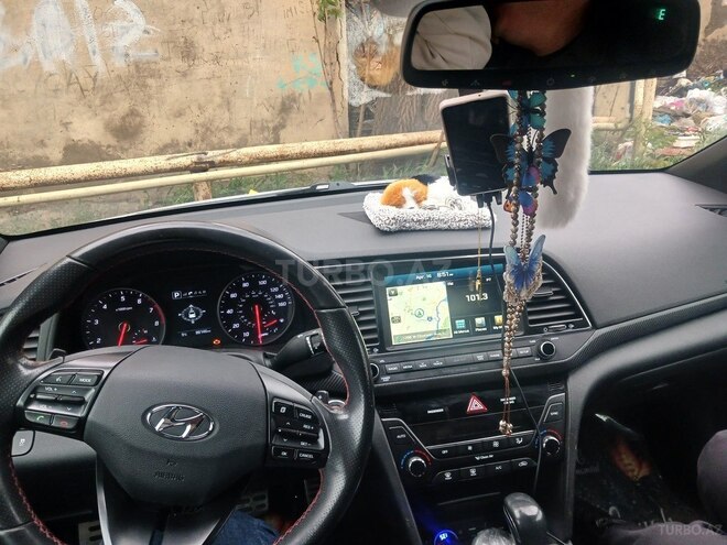 Hyundai Elantra 2018, 13,800 km - 1.6 l - Bakı