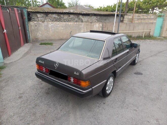 Mercedes 190 1991, 268,000 km - 2.0 l - Bərdə