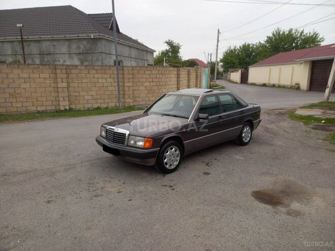 Mercedes 190 1991, 268,000 km - 2.0 l - Bərdə
