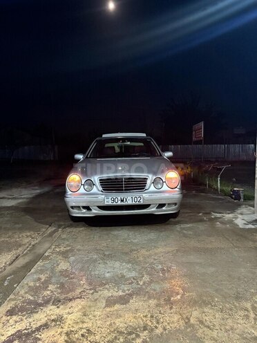 Mercedes E 220 d 2001, 461,000 km - 2.2 l - Bakı