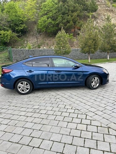 Hyundai Elantra 2019, 93,342 km - 2.0 l - Balakən