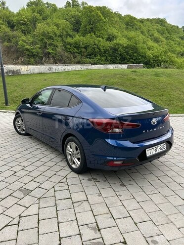 Hyundai Elantra 2019, 93,342 km - 2.0 l - Balakən