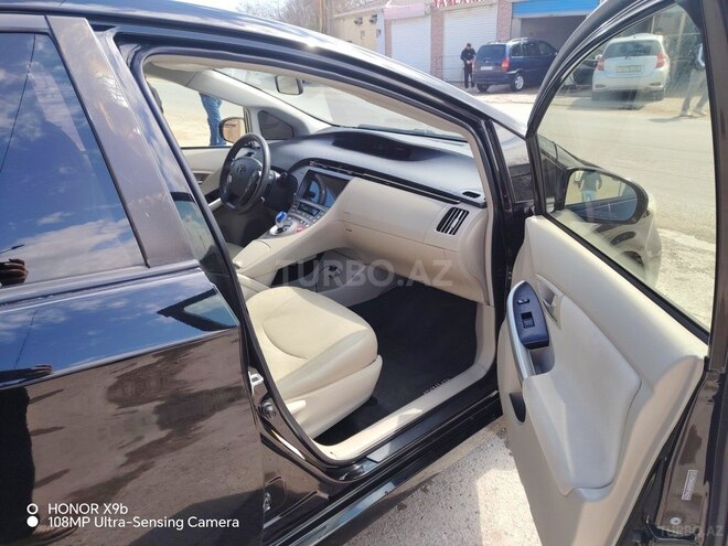 Toyota Prius 2015, 357,472 km - 1.8 l - Sumqayıt