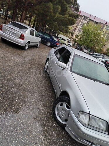 Mercedes C 220 d 1998, 419,086 km - 2.2 л - Sumqayıt