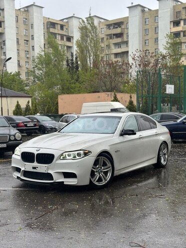 BMW 528 2014, 240,000 km - 2.0 л - Bakı