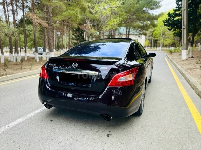 Nissan Maxima-6