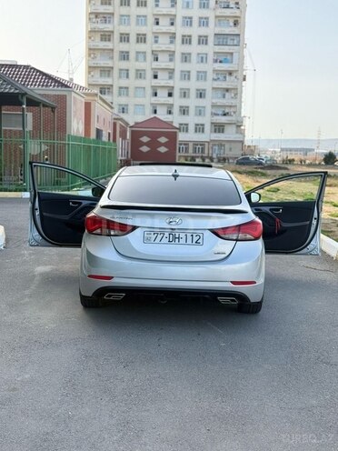 Hyundai Elantra 2015, 180,410 km - 1.8 l - Bakı