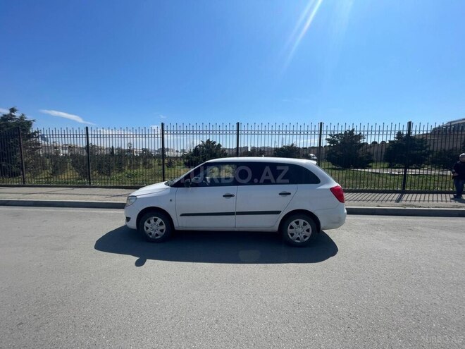 Skoda Fabia 2012, 330,000 km - 1.2 l - Bakı