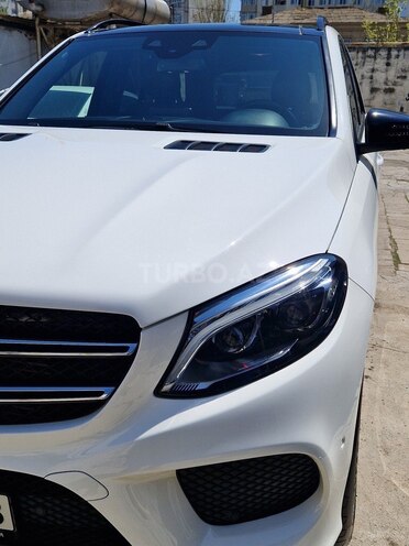 Mercedes GLE 350 4MATIC 2018, 180,000 km - 3.0 л - Bakı