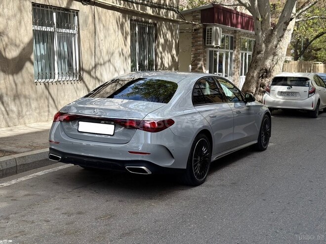 Mercedes E 300 e 4MATIC 2023, 15,000 km - 2.0 l - Bakı