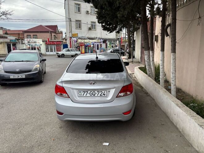 Hyundai Accent 2016, 180,000 km - 1.6 l - Bakı