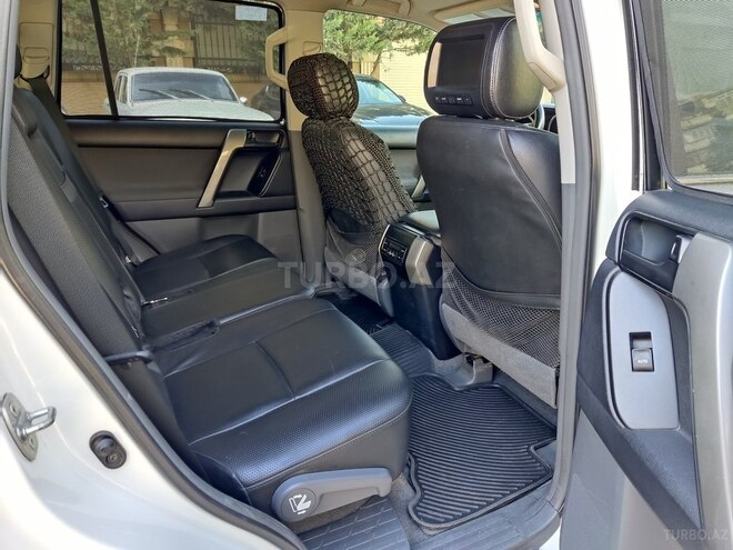 Toyota Land Cruiser Prado 2013, 130,000 km - 2.7 л - Bakı