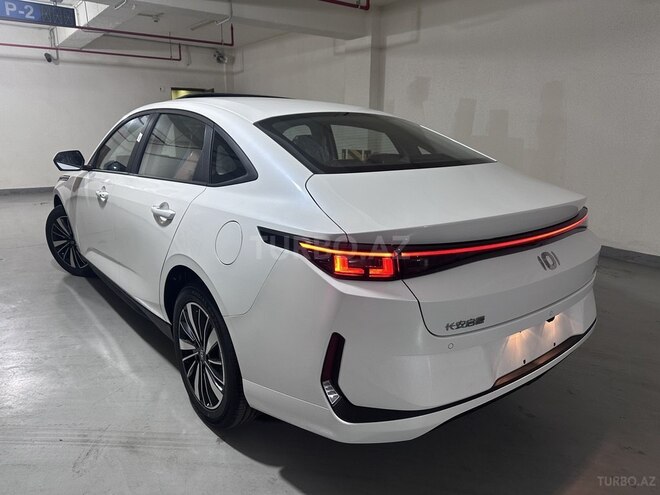 Changan Qiyuan A05 2025, 0 km - 1.5 л - Bakı