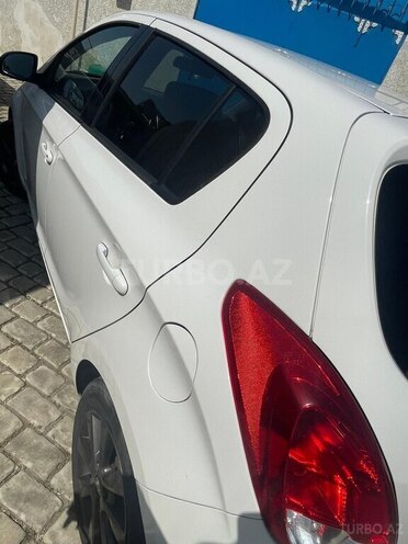Hyundai i20 2014, 240,000 km - 1.1 l - Bakı