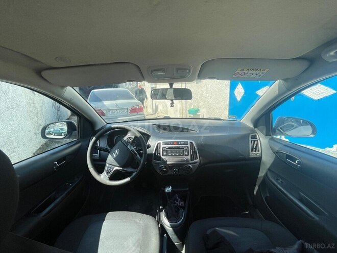 Hyundai i20 2014, 240,000 km - 1.1 l - Bakı