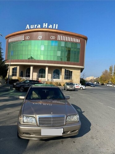 Mercedes C 220 d 2000, 374,000 km - 2.2 l - Bakı