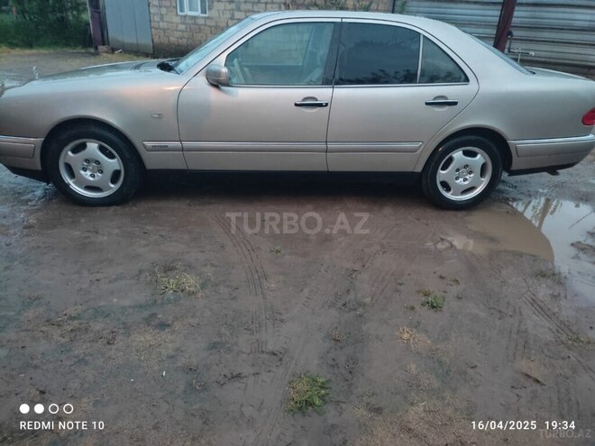 Mercedes E 240 1998, 388,277 km - 2.4 l - Cəlilabad