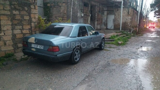 Mercedes E 200 1986, 346,840 km - 2.0 l - Sumqayıt