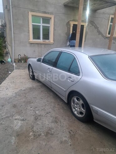Mercedes E 270 2002, 400,000 km - 2.7 l - Bakı