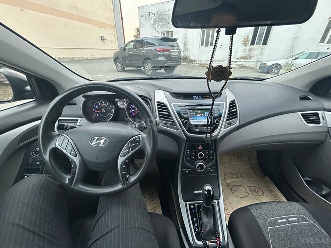 Hyundai Elantra 2015, 116,116 km - 1.8 l - Bakı