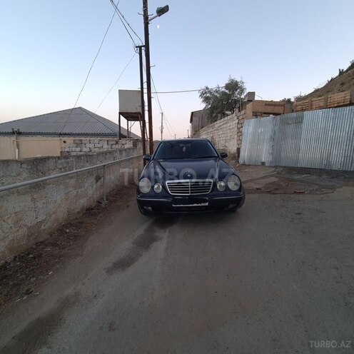 Mercedes E 220 d 2000, 427,538 km - 2.2 l - Bakı