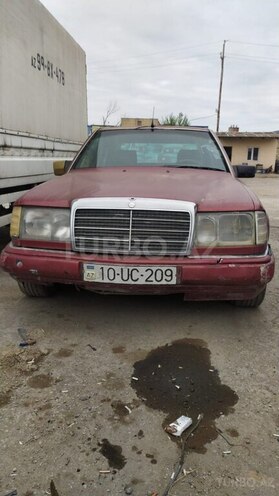 Mercedes E 250 1992, 380,000 km - 2.5 l - Bakı