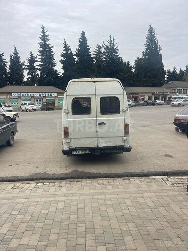 Mercedes 208 D 1994, 200,000 km - 2.5 l - Masallı
