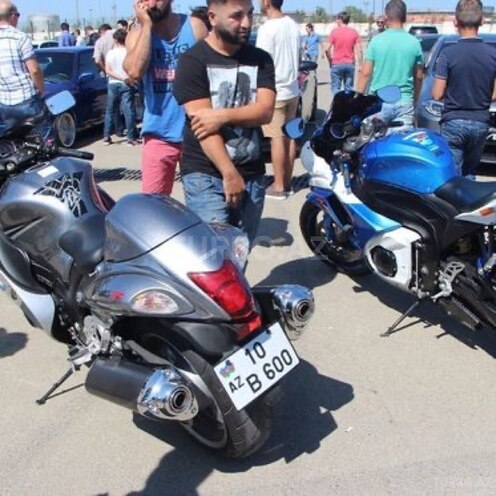 Suzuki GSX 1300 R Hayabusa 2010, 4,900 km - 1.3 л - Bakı