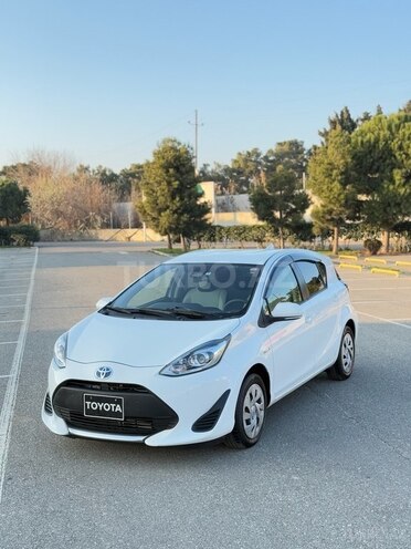 Toyota Aqua 2019, 120,000 km - 1.5 л - Bakı