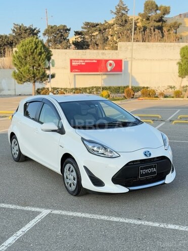 Toyota Aqua 2019, 120,000 km - 1.5 л - Bakı