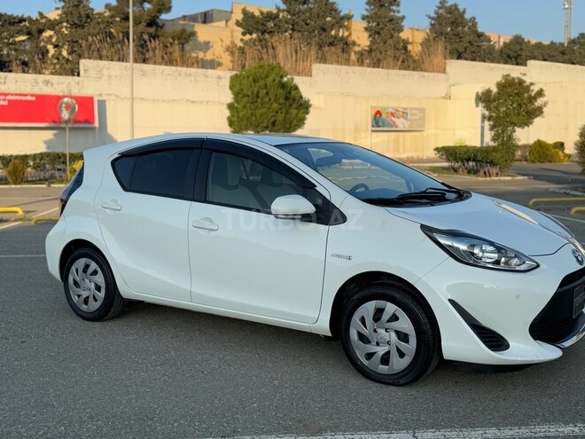 Toyota Aqua 2019, 120,000 km - 1.5 л - Bakı